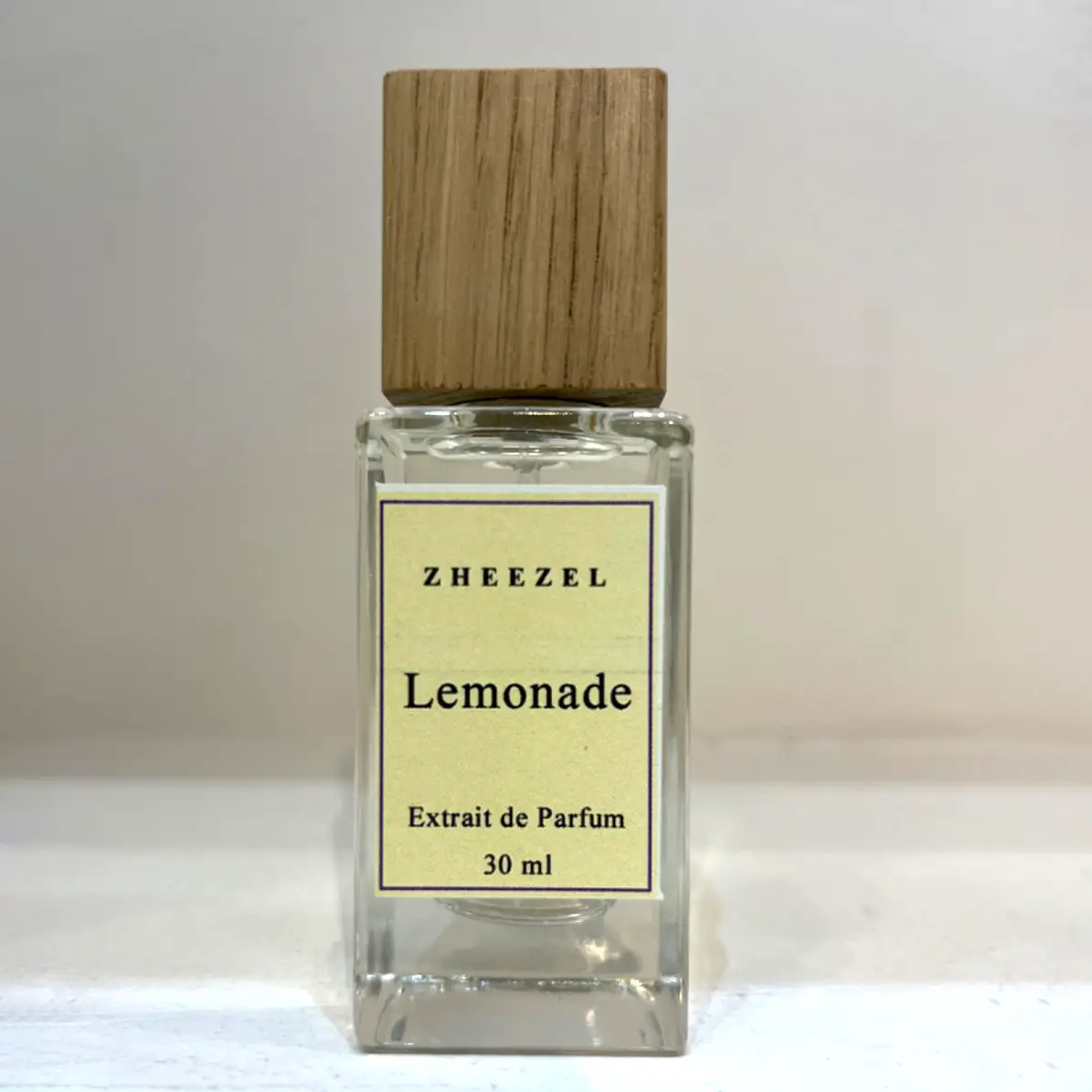 ادکلن Lemonade ژیزل